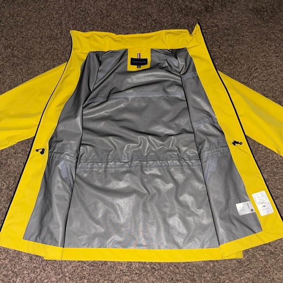 Tommy Hilfiger Rain Jacket - Picture 4 of 7
